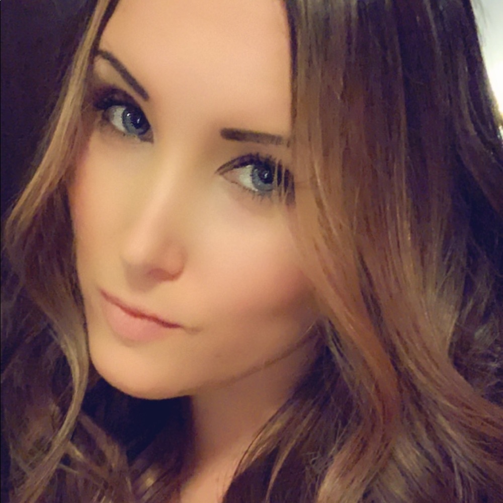 Meet your Posher, Amber